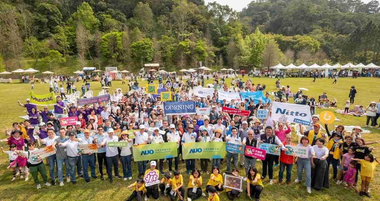 菠菜论坛致力永续平衡发展，，，，第14年入选DJSI世界指数成分股（DJSI World），，，在全球顶尖电子设备仪器组件产业展现卓越的永续竞争力，，，，获国际指数肯定